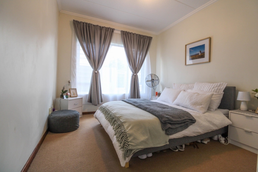 2 Bedroom Property for Sale in Bryanston Gauteng