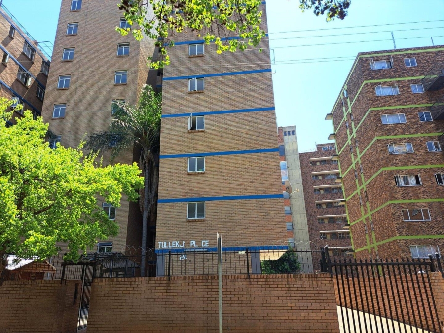 2 Bedroom Property for Sale in Pretoria Central Gauteng
