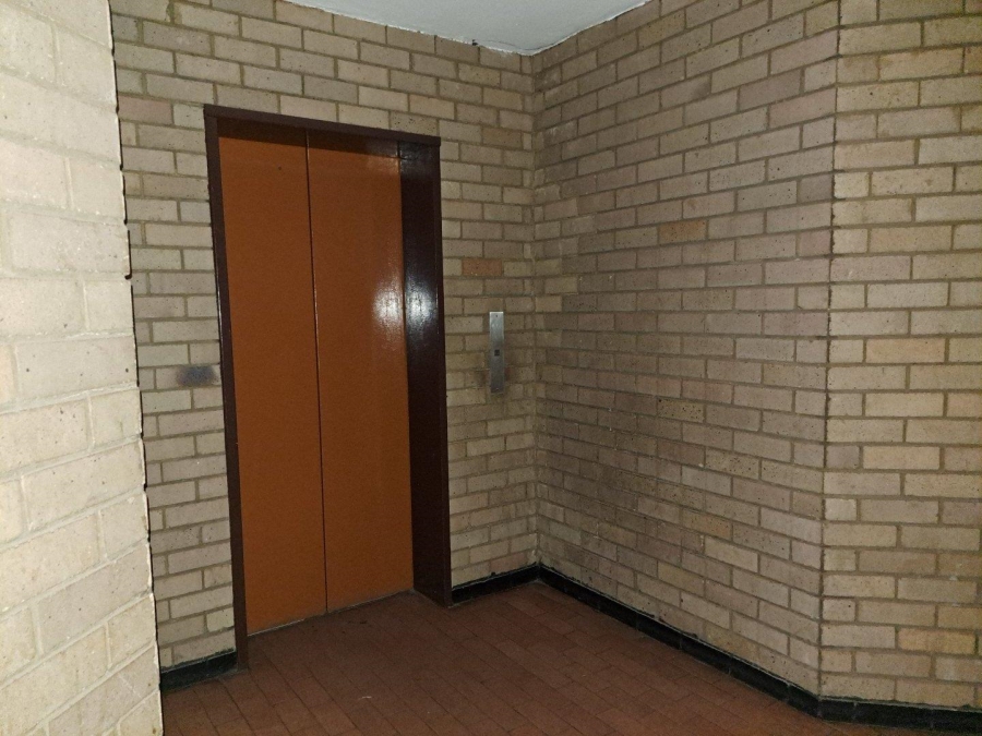 2 Bedroom Property for Sale in Pretoria Central Gauteng