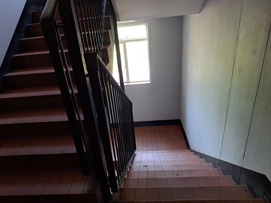2 Bedroom Property for Sale in Pretoria Central Gauteng
