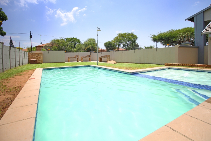 3 Bedroom Property for Sale in North Riding Gauteng