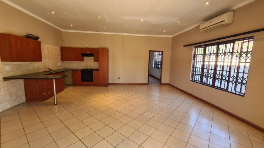 To Let 1 Bedroom Property for Rent in Emmarentia Gauteng