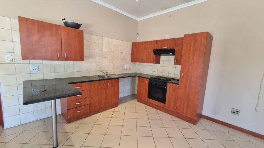 To Let 1 Bedroom Property for Rent in Emmarentia Gauteng