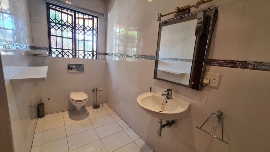 To Let 1 Bedroom Property for Rent in Emmarentia Gauteng