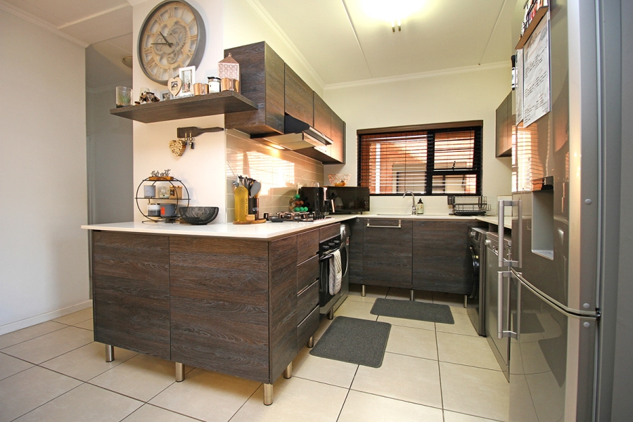 3 Bedroom Property for Sale in Greenstone Hill Gauteng