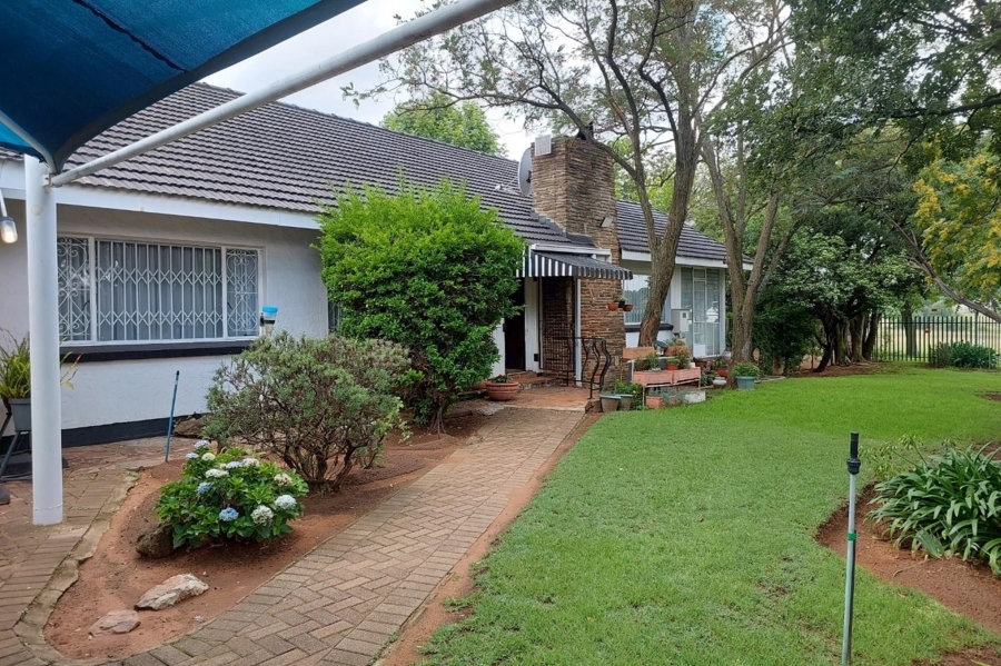 3 Bedroom Property for Sale in Parkdene Gauteng