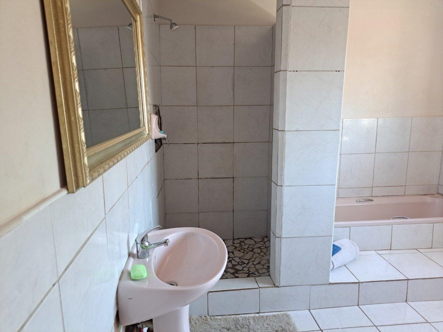 3 Bedroom Property for Sale in Clarina Gauteng