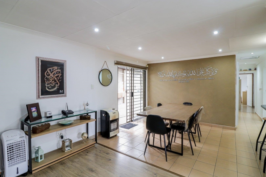 3 Bedroom Property for Sale in Lenasia Ext 13 Gauteng