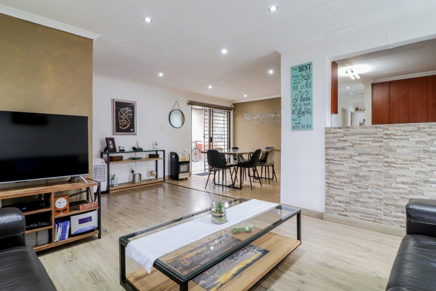 3 Bedroom Property for Sale in Lenasia Ext 13 Gauteng