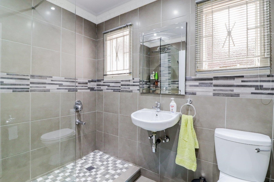 3 Bedroom Property for Sale in Lenasia Ext 13 Gauteng