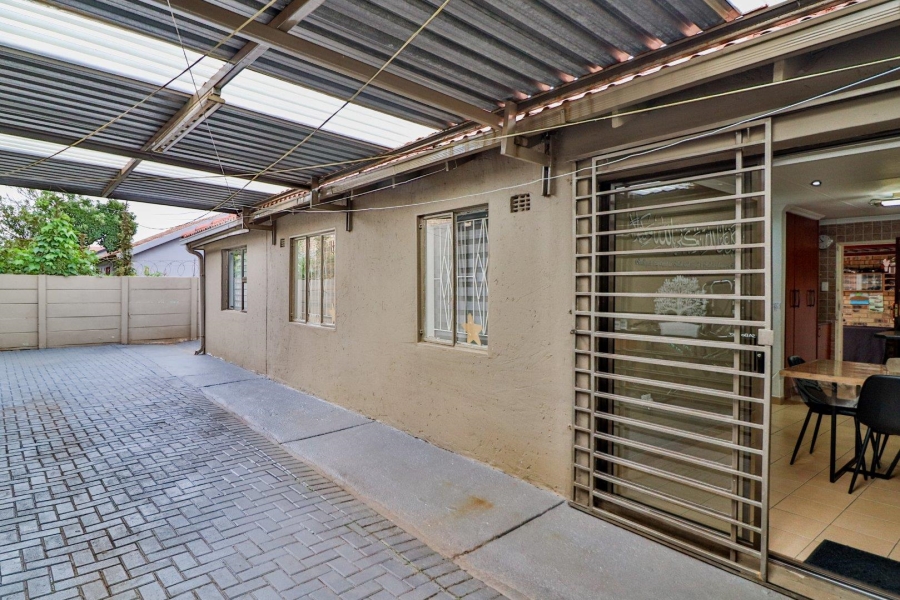 3 Bedroom Property for Sale in Lenasia Ext 13 Gauteng