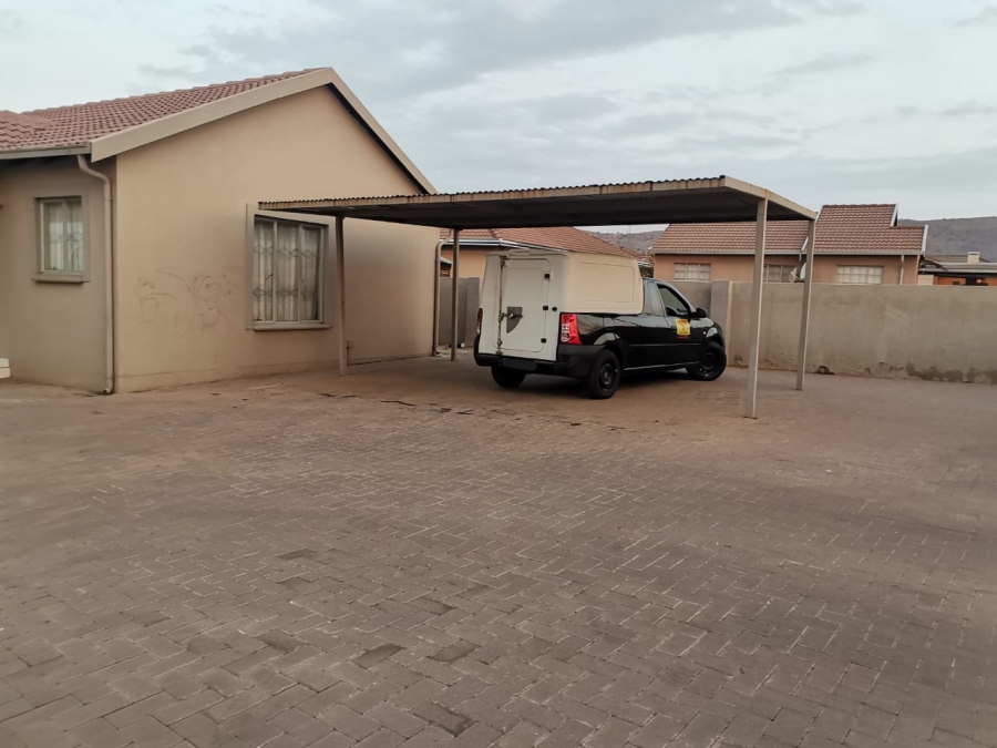 To Let 3 Bedroom Property for Rent in Kirkney Gauteng