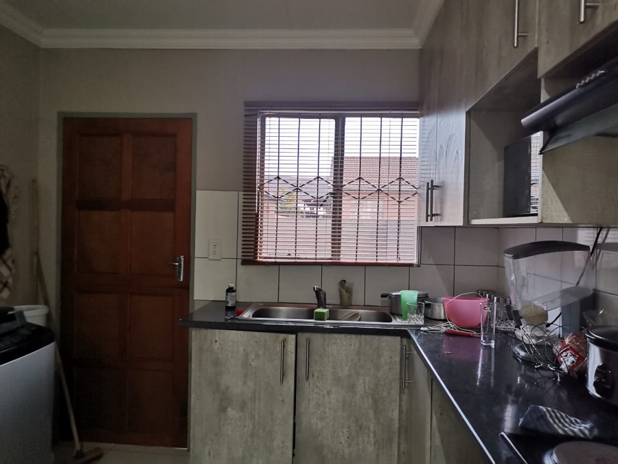 To Let 3 Bedroom Property for Rent in Kirkney Gauteng