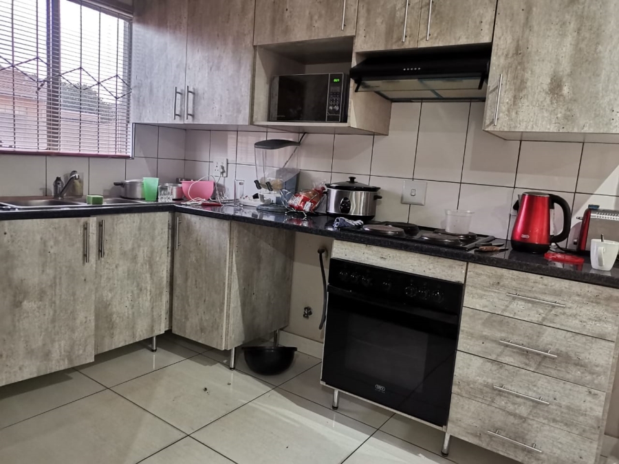 To Let 3 Bedroom Property for Rent in Kirkney Gauteng