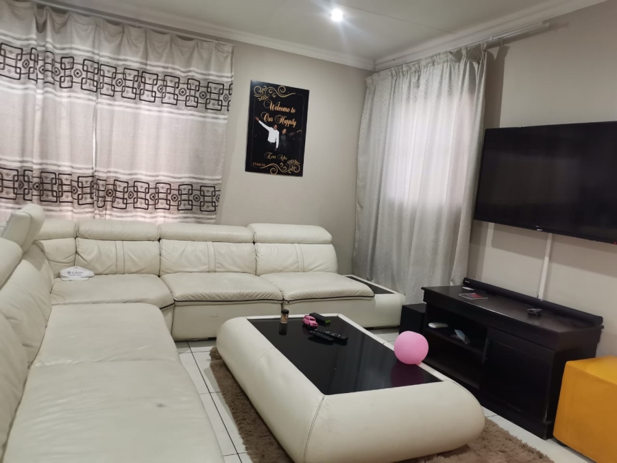 To Let 3 Bedroom Property for Rent in Kirkney Gauteng