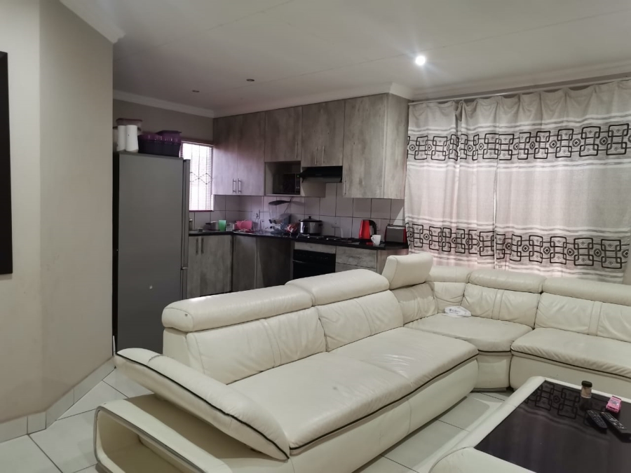 To Let 3 Bedroom Property for Rent in Kirkney Gauteng