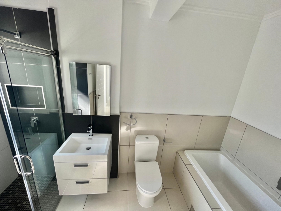 3 Bedroom Property for Sale in Lonehill Gauteng