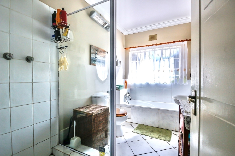 9 Bedroom Property for Sale in Muldersdrift Gauteng
