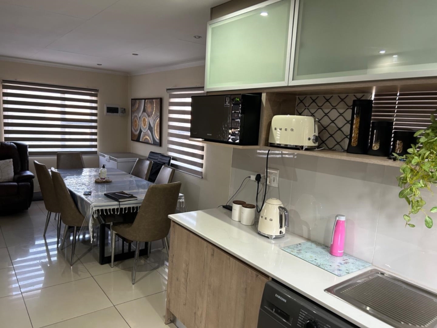 To Let 2 Bedroom Property for Rent in Mindalore Gauteng