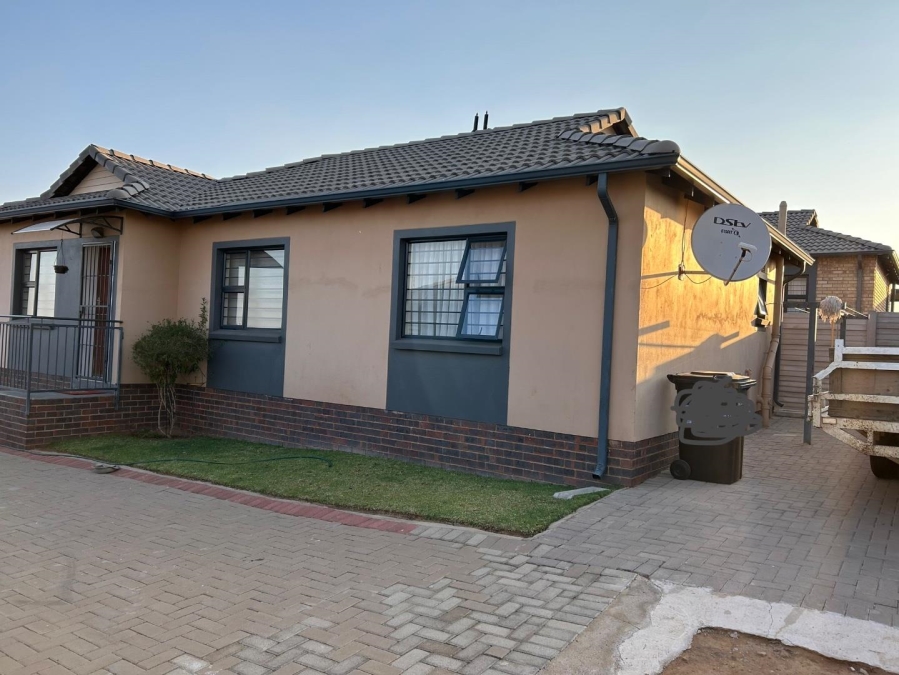 To Let 2 Bedroom Property for Rent in Mindalore Gauteng