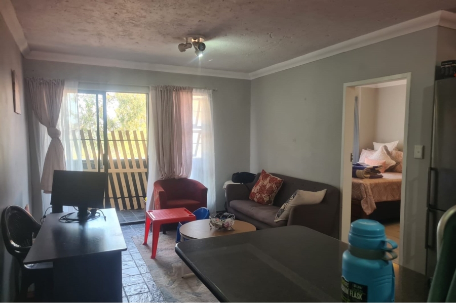 1 Bedroom Property for Sale in Erand Gardens Gauteng