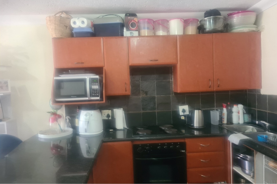 2 Bedroom Property for Sale in Erand Gardens Gauteng