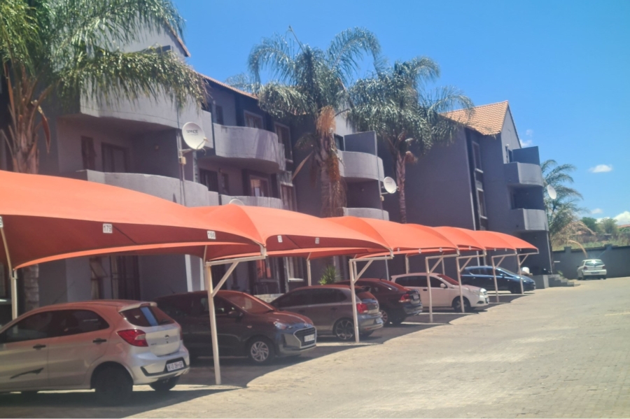 2 Bedroom Property for Sale in Erand Gardens Gauteng