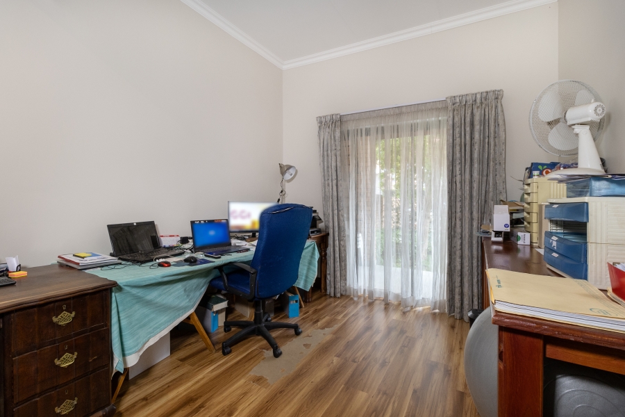 3 Bedroom Property for Sale in Equestria Gauteng
