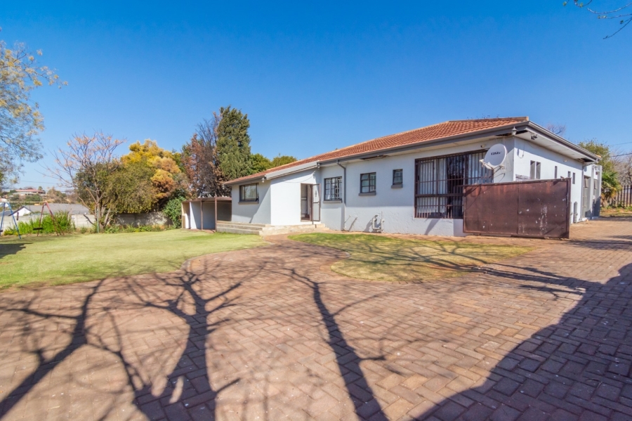 3 Bedroom Property for Sale in Florida North Gauteng