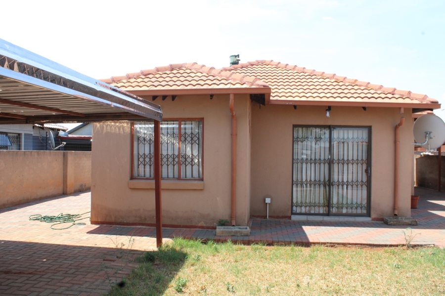 To Let 3 Bedroom Property for Rent in The Orchards Gauteng