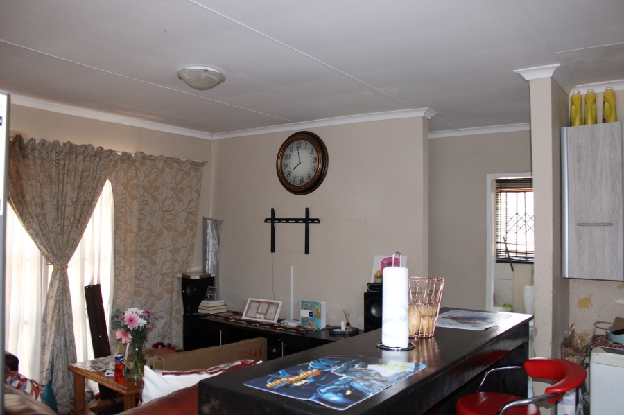 To Let 3 Bedroom Property for Rent in The Orchards Gauteng