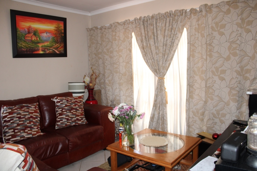 To Let 3 Bedroom Property for Rent in The Orchards Gauteng