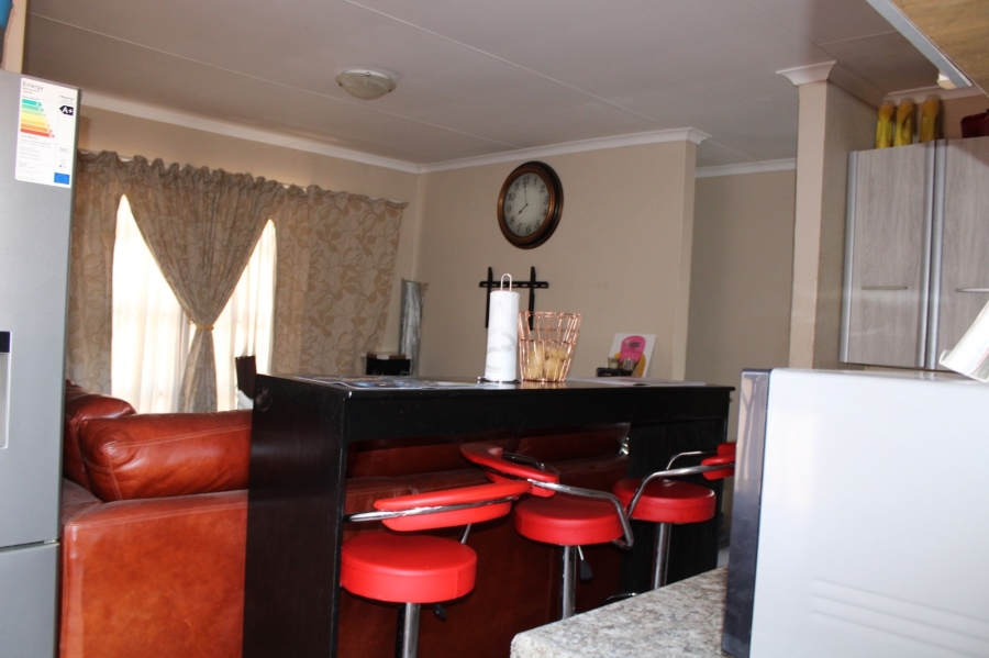 To Let 3 Bedroom Property for Rent in The Orchards Gauteng