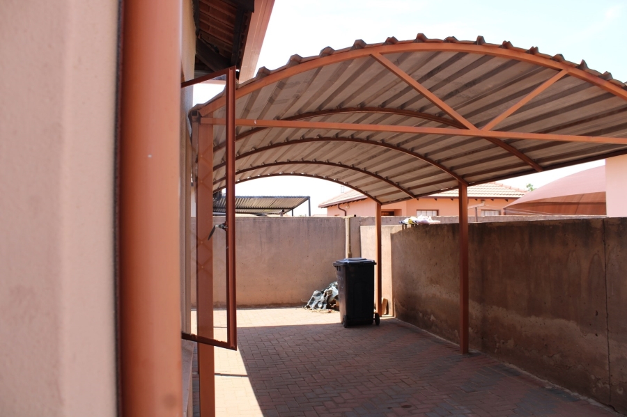 To Let 3 Bedroom Property for Rent in The Orchards Gauteng