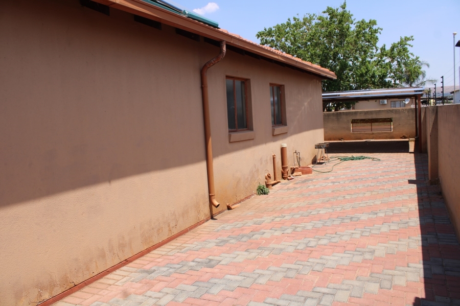 To Let 3 Bedroom Property for Rent in The Orchards Gauteng