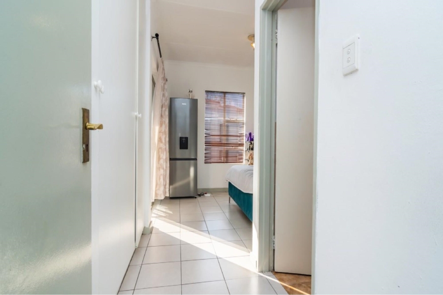 2 Bedroom Property for Sale in Northcliff Gauteng