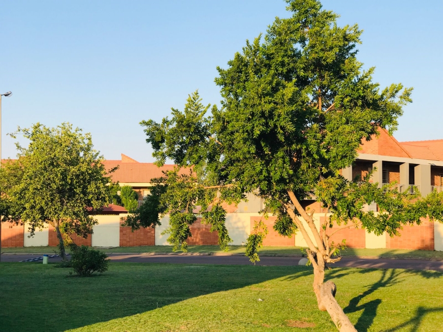 2 Bedroom Property for Sale in Amandasig Gauteng