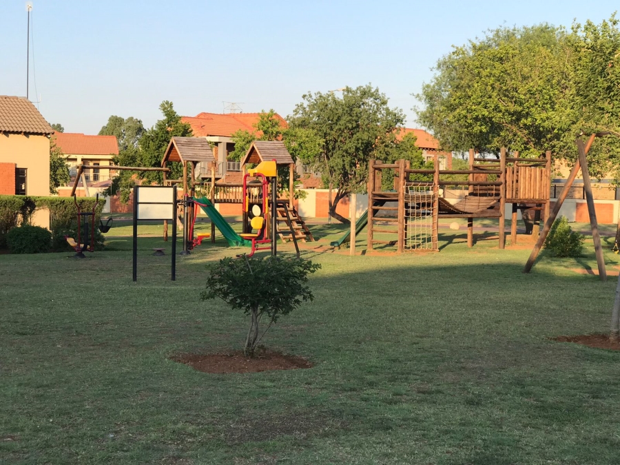 2 Bedroom Property for Sale in Amandasig Gauteng