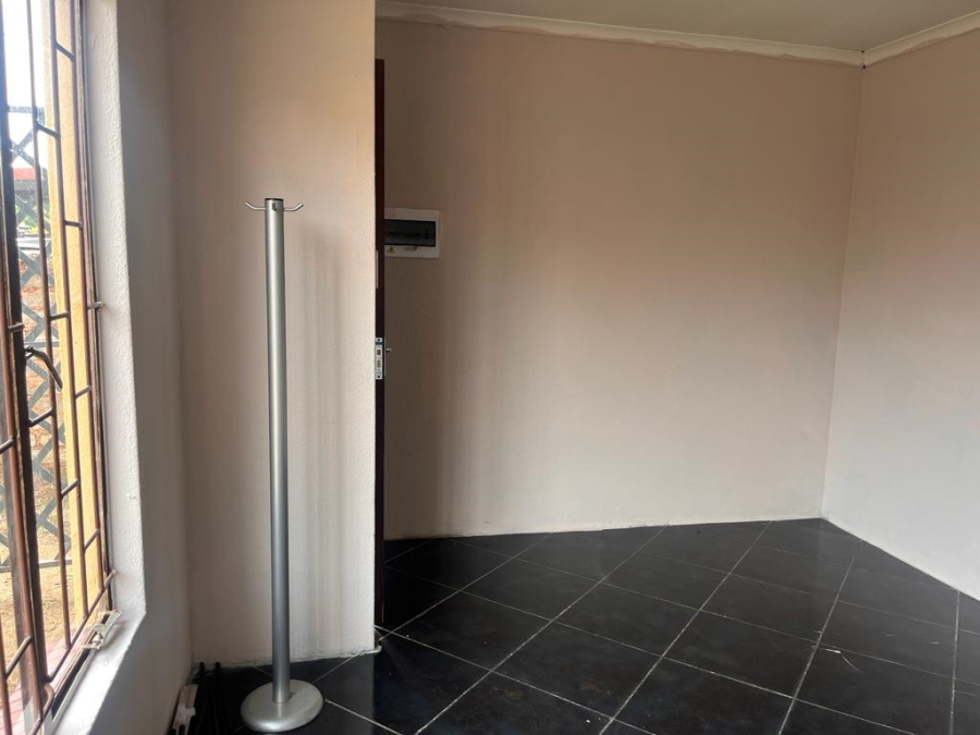 To Let 3 Bedroom Property for Rent in Elandspoort Gauteng