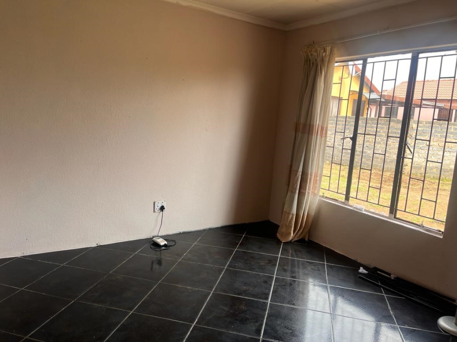 To Let 3 Bedroom Property for Rent in Elandspoort Gauteng