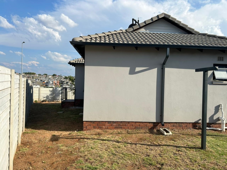 3 Bedroom Property for Sale in Mindalore Gauteng