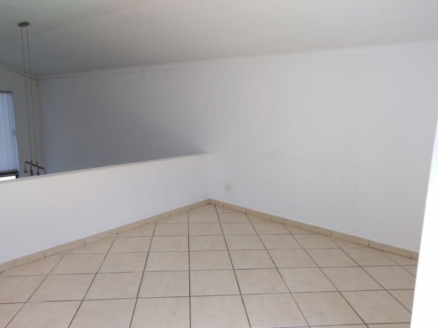 To Let 1 Bedroom Property for Rent in Mulbarton Gauteng