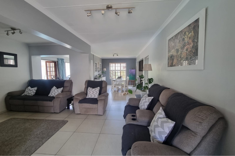 2 Bedroom Property for Sale in Beyers Park Gauteng