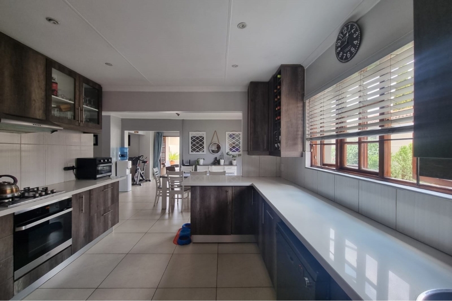 2 Bedroom Property for Sale in Beyers Park Gauteng