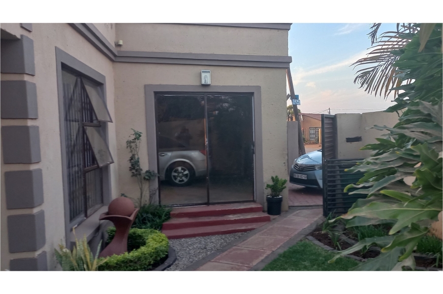 3 Bedroom Property for Sale in Soshanguve South Ext 1 Gauteng