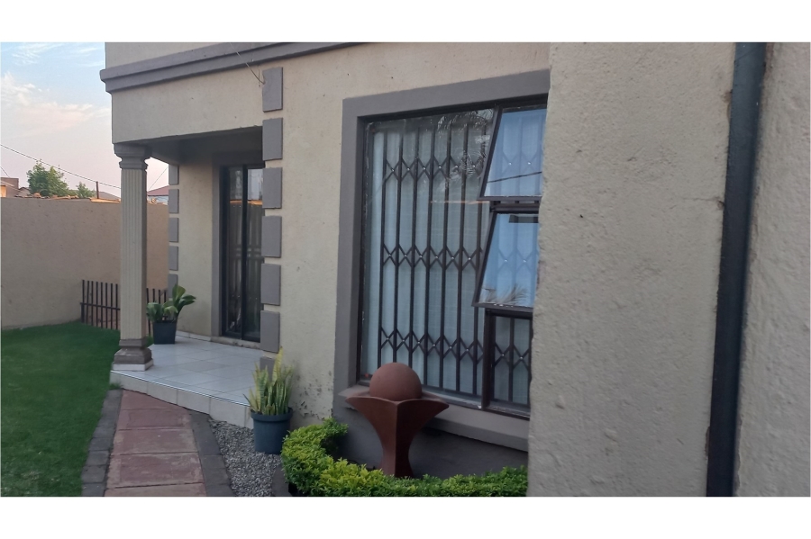 3 Bedroom Property for Sale in Soshanguve South Ext 1 Gauteng