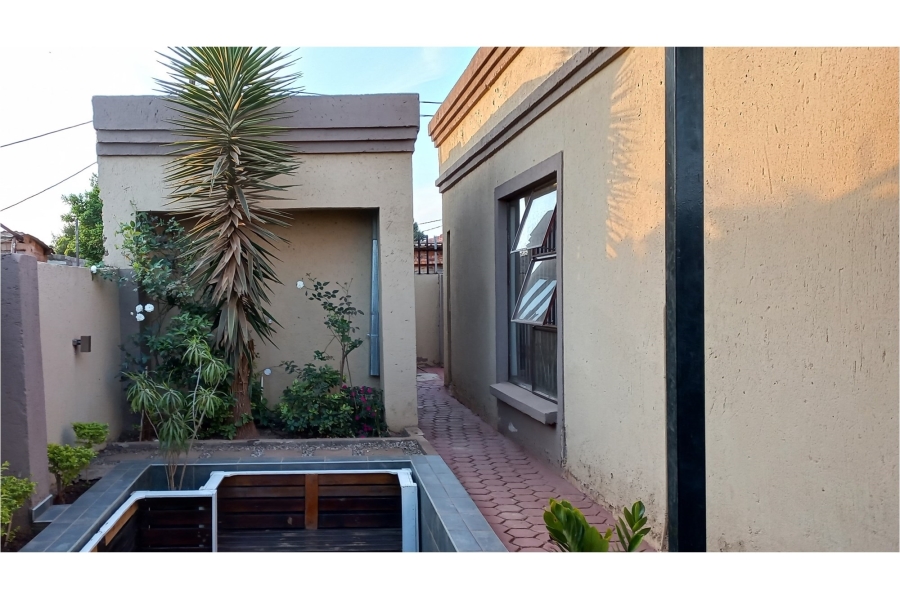 3 Bedroom Property for Sale in Soshanguve South Ext 1 Gauteng