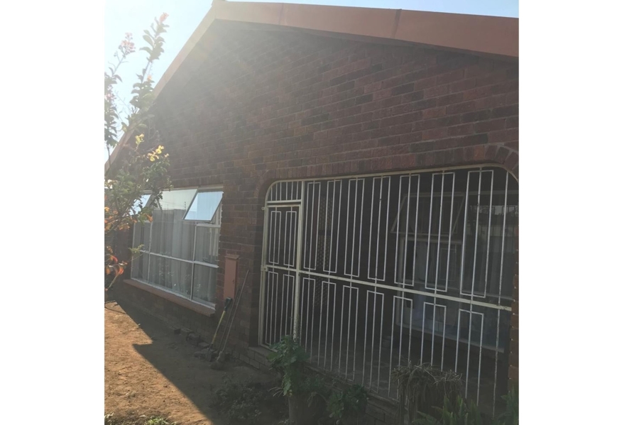 3 Bedroom Property for Sale in Bosmont Gauteng