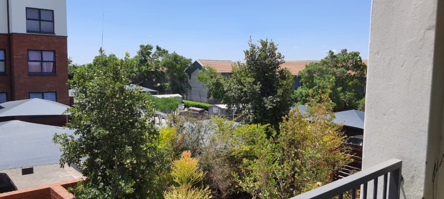 3 Bedroom Property for Sale in Greenstone Crest Gauteng