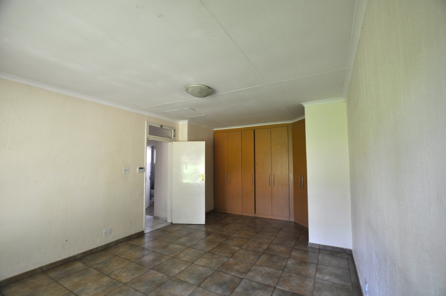 3 Bedroom Property for Sale in Vorna Valley Gauteng